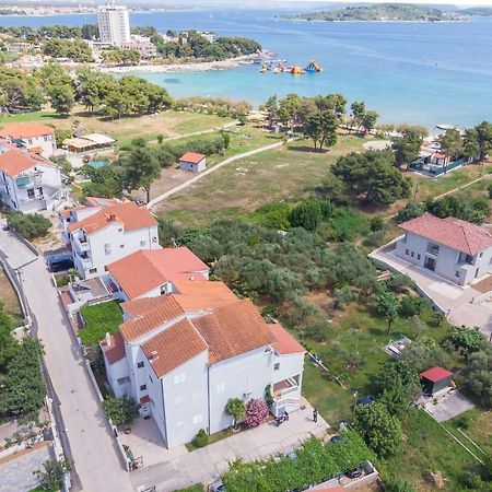Apartments And Rooms On The Beach Vodice Extérieur photo