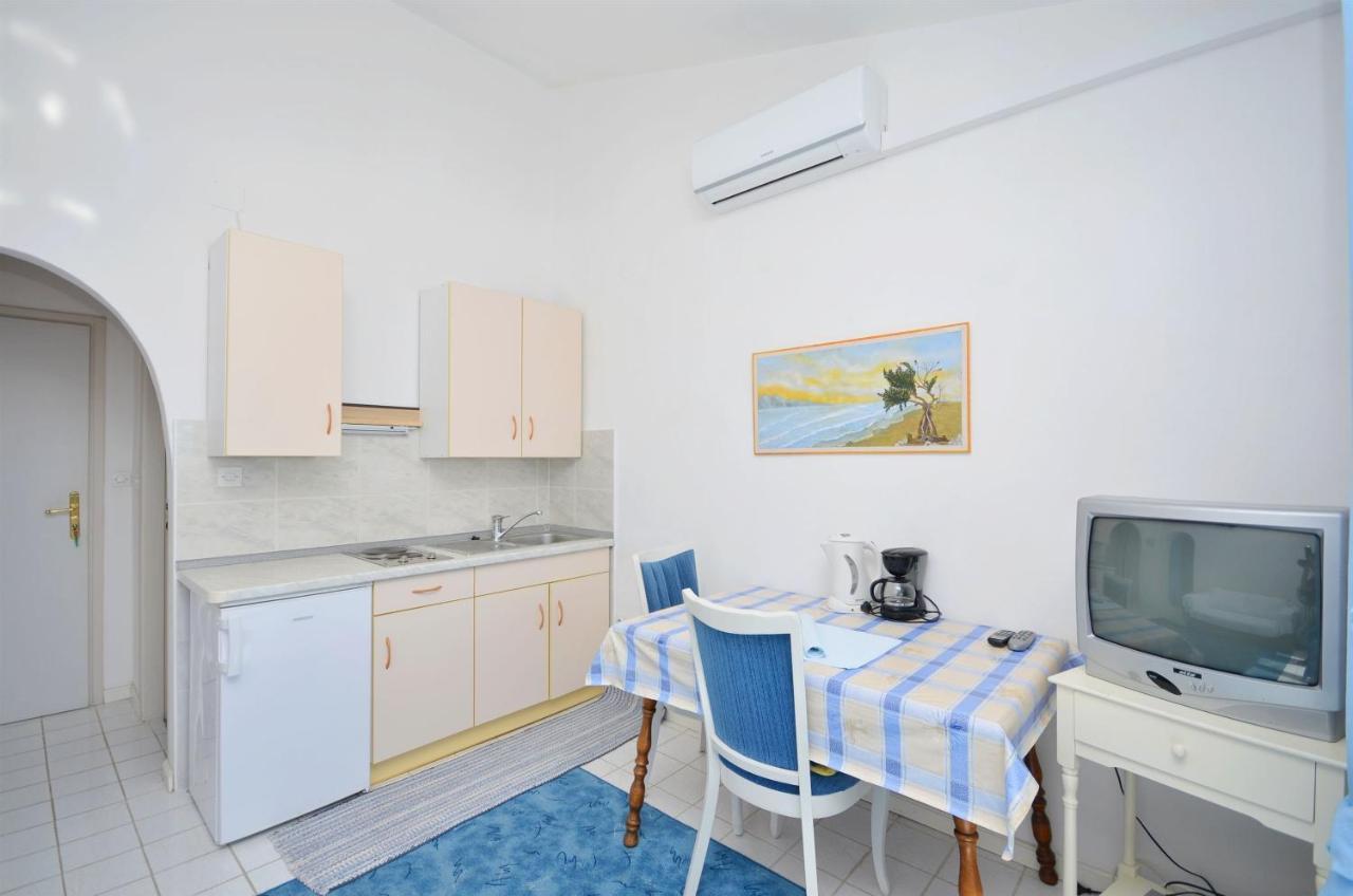 Apartments And Rooms On The Beach Vodice Extérieur photo